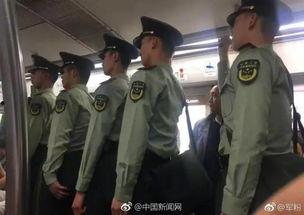 地铁军人被爆料视频真实,英勇形象引发网友热议